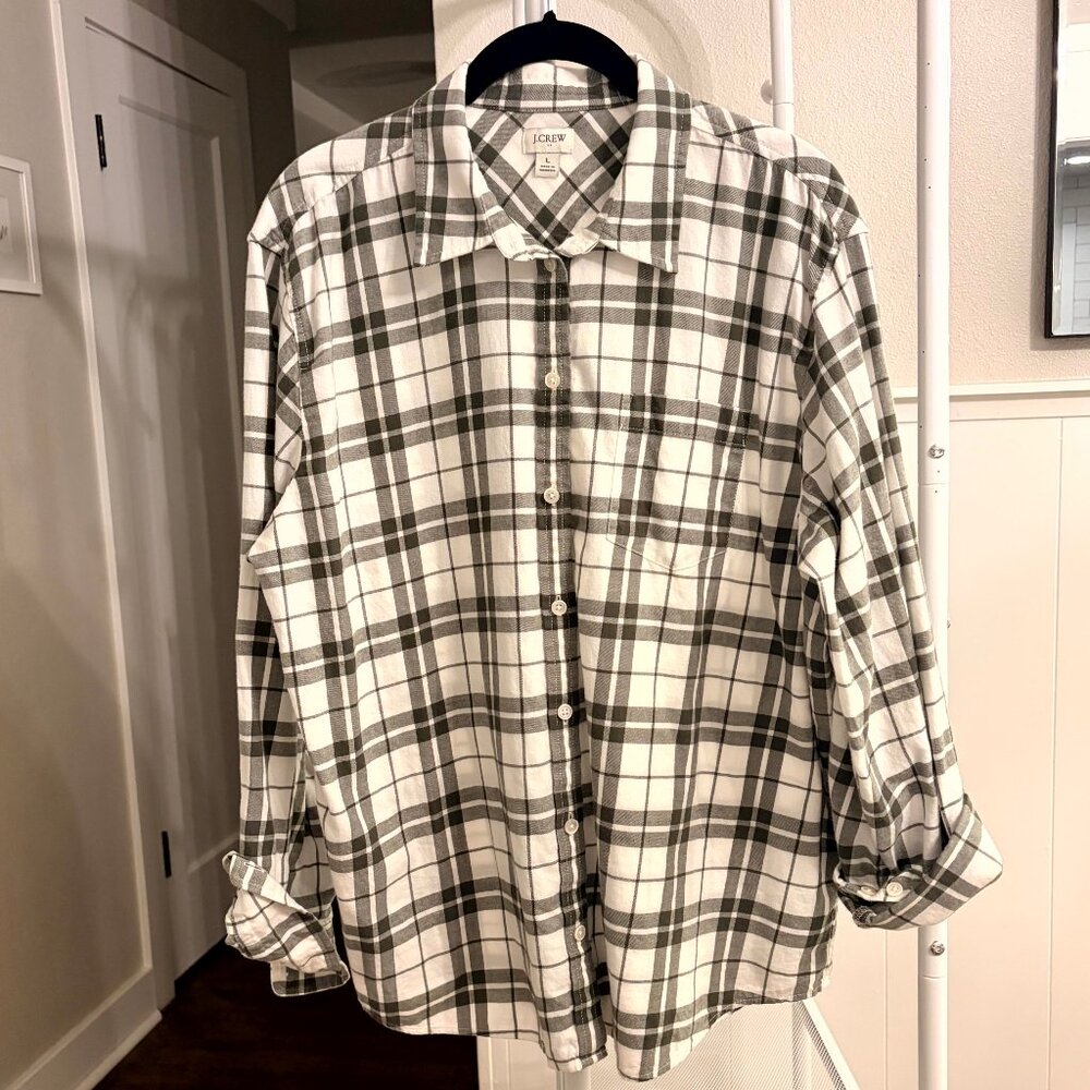 J. Crew Factory Plaid Flannel Olive Cream Button-Up Shirt Size L